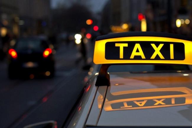 Тошкентда 5 майгача такси ҳайдовчиларига лицензия берилмайди