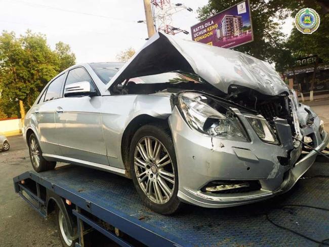 Тошкентда Mercedes билан тўқнашган поликлиникага тегишли Damas ҳайдовчиси шифохонага ётқизилди
