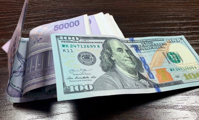 Ўзбекистондаги тижорат банкларда доллар курси янада кўтарилди