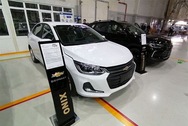 UzAuto Motors Chevrolet Tracker ва Onix автомобилларининг янгиланган комплектациялари учун шартнома беришни бошлайди