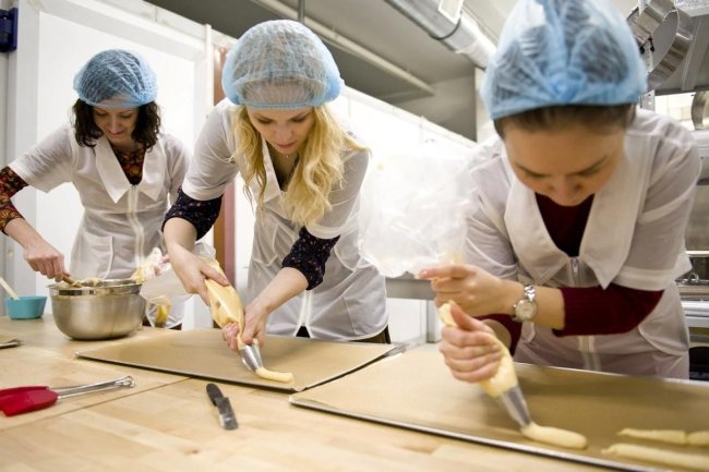 С 1 февраля в Узбекистане будет внедрена система обучения безработных