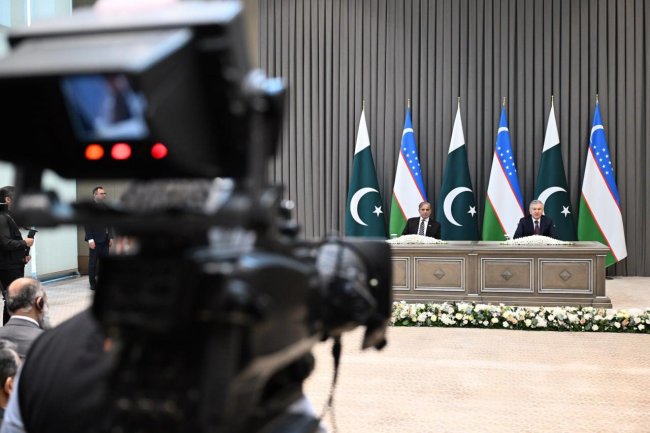 Шавкат Мирзиёев высоко оценивает стремительное развитие сотрудничества с Пакистаном