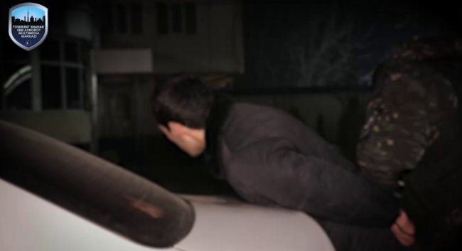 В Ташкенте у гражданина пытались силой забрать 180 тыс. долларов