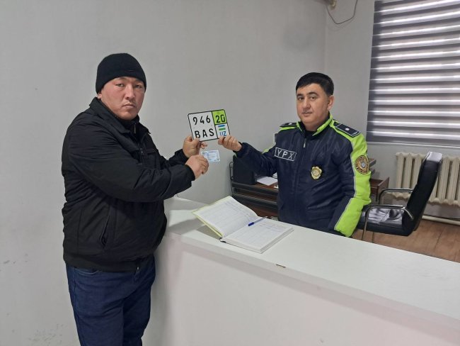 В Сырдарьинской области водители мопедов начали получать госномера
