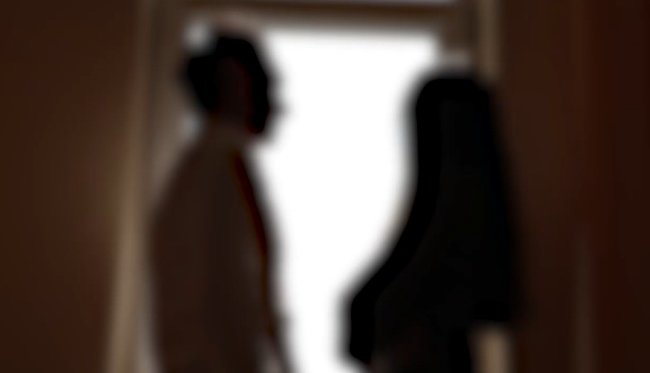 ВИЧ-инфицированная девушка оказывала интимные услуги: СГБ проводят рейды по всему Узбекистану