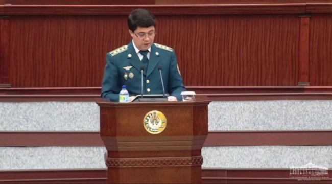 Кто из осужденных в Узбекистане будет иметь право сократить свой срок наказания за прочтение книги?