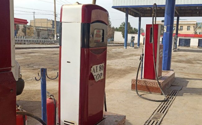 В Сурхандарье на АЗС продавали бензин при помощи несертифицированного оборудования