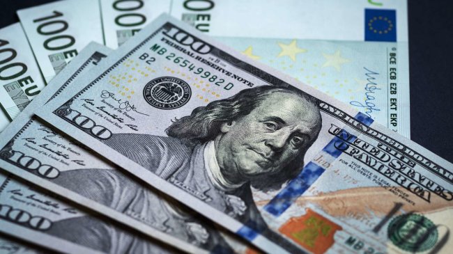 Узбекский сум вновь укрепился по отношению к доллару