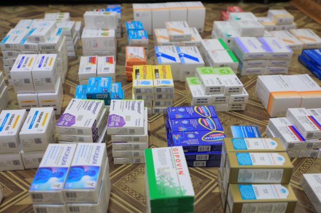 В одной из аптек Бухары торговали некачественными лекарственными препаратами