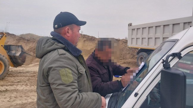 В Сырдарье мужчина заплатит почти 4 млн сумов за незаконную добычу грунта в охраняемой зоне