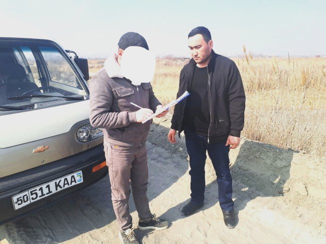 В Намангане водитель бульдозера получил 3,75 млн сумов штрафа за незаконное выравнивание грунта