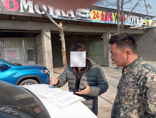 В Ташкентской области экологи оштрафовали автомойку за слив сточных вод