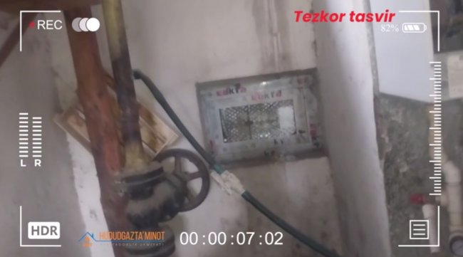 В Фергане столовая предприятия была подключена к газоснабжению при помощи резинового шланга