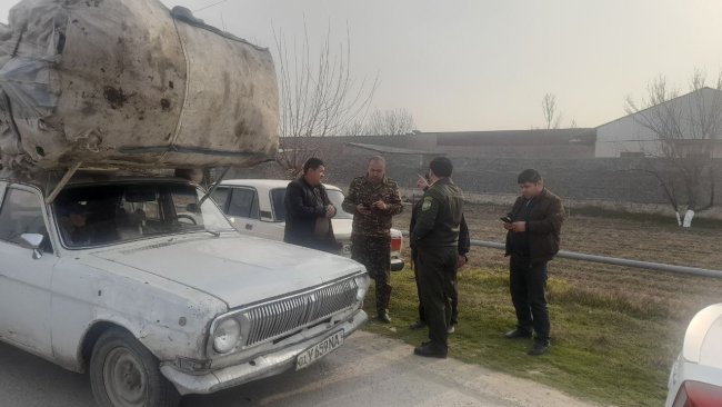 В Джизаке мужчина нарушил правила перевозки вторичных отходов и теперь заплатит штраф