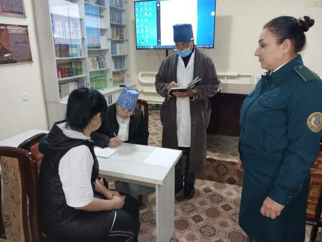 В СИЗО №8 Сырдарьинской области провели медосмотр заключённых женщин