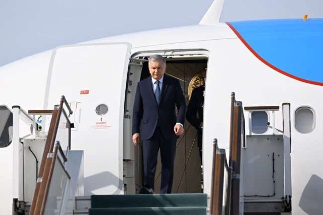 Шавкат Мирзиёев прибыл в Самарканд