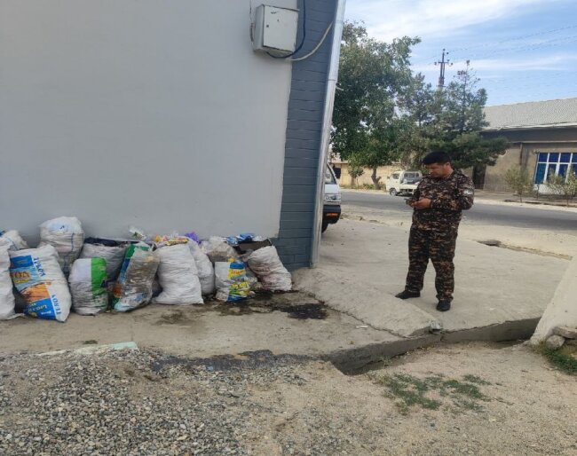 Мужчина из Шахрисабза заплатит штраф за выброс мусора в неположенном месте