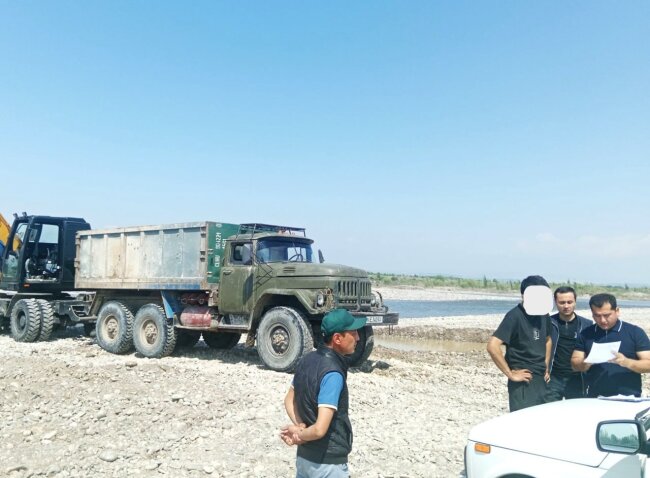 Ещё один водитель экскаватора в Наманганской области оштрафован на крупную сумму