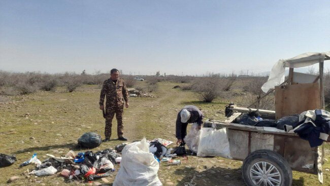 В Ташкентской области за один день оштрафовали 123 человека за выброс мусора в неположенном месте