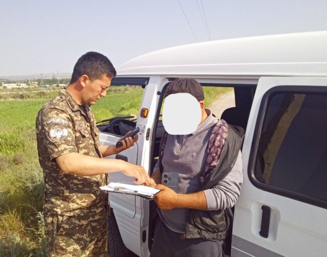 Мужчина заплатит почти 19 млн сумов штрафа за незаконную добычу песка и гравия в Наманганской области