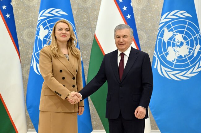 Шавкат Мирзиёев провёл в Самарканде встречу с заместителем Генерального секретаря ООН