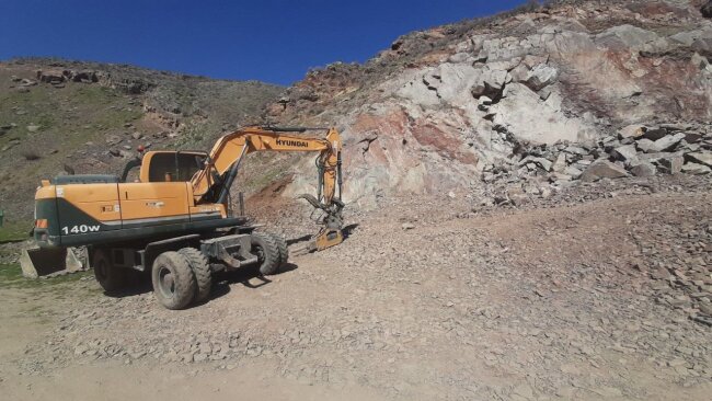 В Джизаке мужчина самовольно занялся добычей полезных ископаемых и теперь заплатит крупный штраф