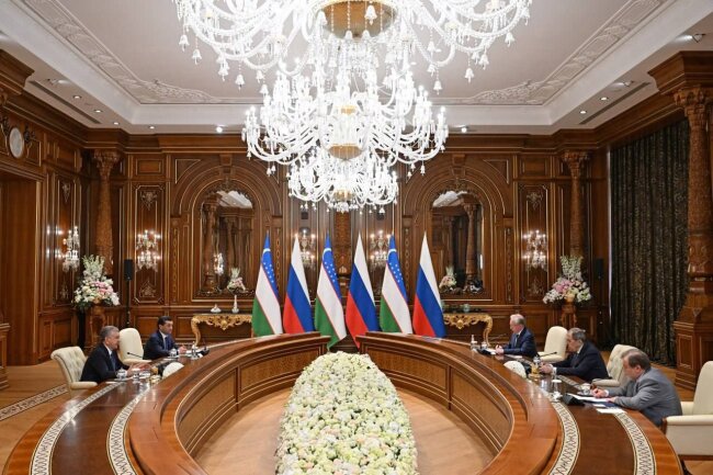 Шавкат Мирзиёев принял делегацию Российской Федерации