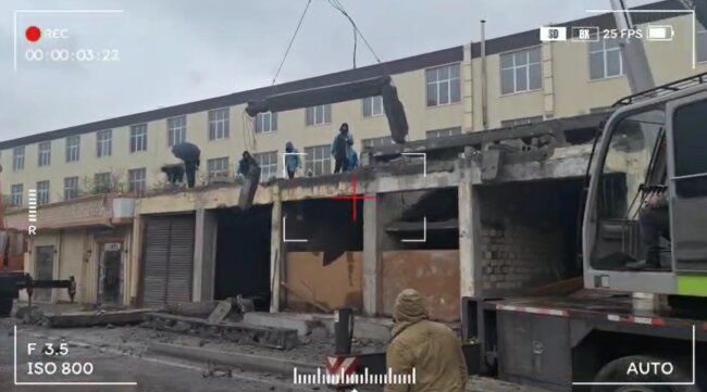 В Самарканде предпринимателя заставили снести незаконную пристройку