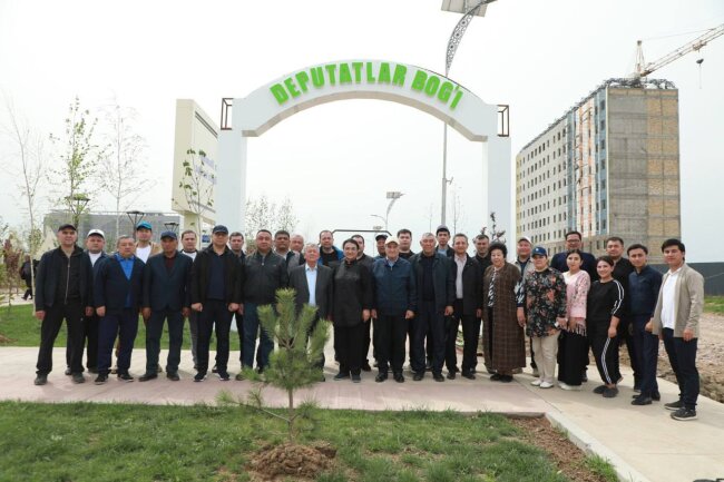 В Нурафшане создан «Сад депутатов» — вклад народных избранников в развитие зелёных зон