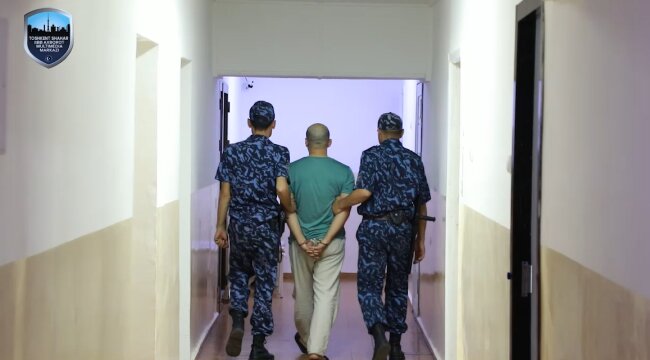 Два гражданина в Ташкенте решили делать деньги на горе автолюбителей