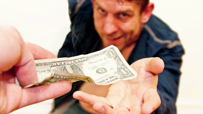 Житель Юнусабадского района обманул мужчину из Кашкадарьи на 18 тысяч долларов