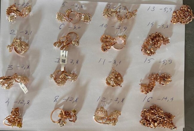 В Андижане гражданин пытался незаметно пронести через таможню ювелирные изделия на 210 млн сумов