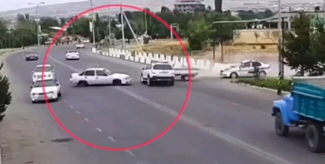 В Андижане водитель «Nexia-2» уходил от ДПС и совершил массовое ДТП