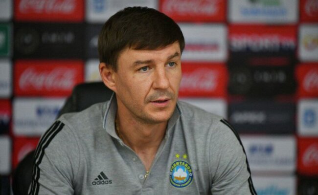 Известный футболист Узбекистана жёстко раскритиковал федерацию футбола Казахстана