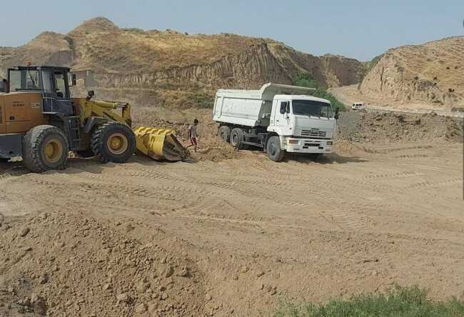 В Самарканде водителя фронтального погрузчика оштрафовали на крупную сумму