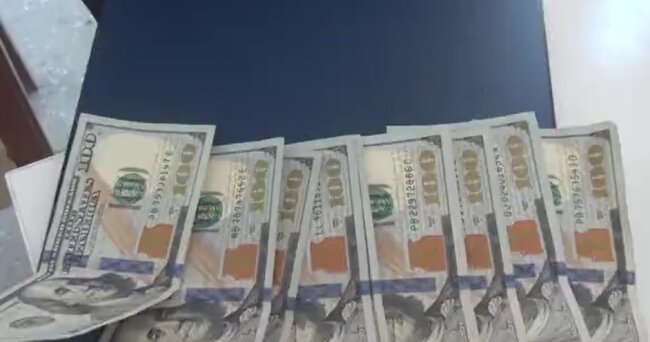 В Намангане водитель «Malibu» попытался уйти от ответственности при помощи взятки сотруднику ДПС