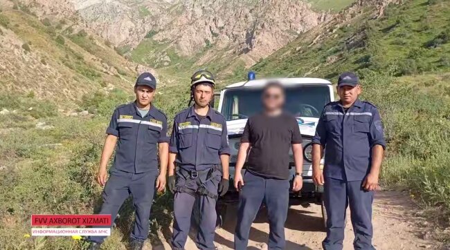 Спасатели оказали помощь мужчине, который заблудился в горах Чимгана