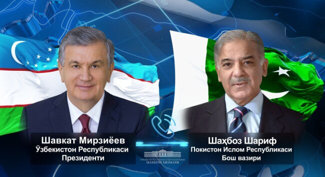 Шавкат Мирзиёев провёл телефонный разговор с Премьер-министром Пакистана