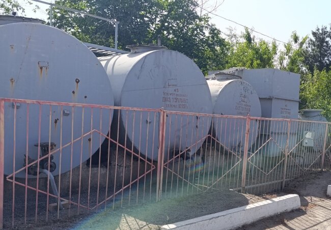 На двух АЗС в Ташкентской области продавали некачественный бензин АИ-92