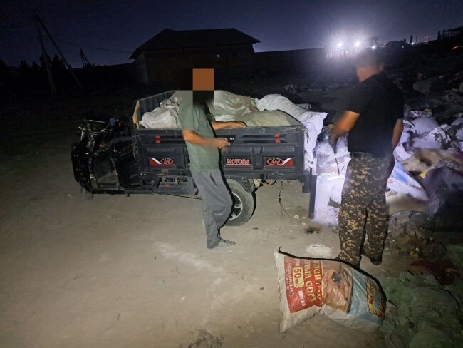 В Ферганской области мужчина сбрасывал мусор в неположенном месте и был оштрафован