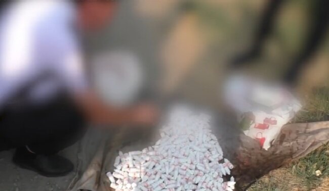 Житель Андижана сдал торговца психотропными препаратами из Ферганы сотрудникам ОВД Намангана