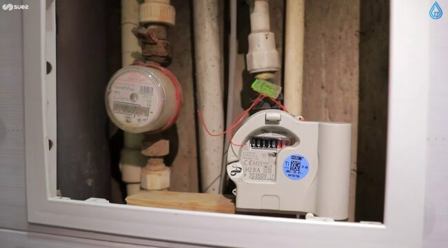 В ташкентских квартирах начали устанавливать «умные» счетчики воды