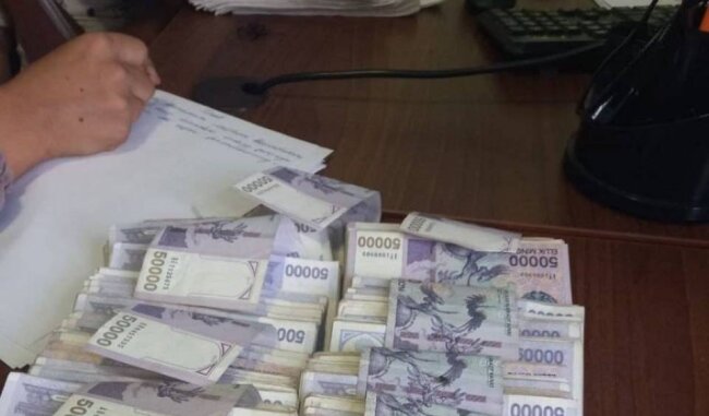 Врач Бахмальского районного центра государственного санитарно-эпидемиологического надзора незаконно торговал землёй