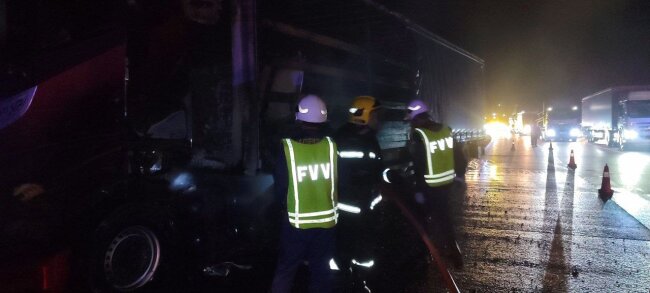 На перевале «Камчик» загорелся грузовик «IVECO»
