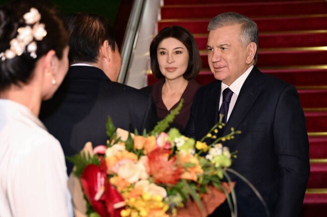 Шавкат Мирзиёев и его супруга прибыли в Китай