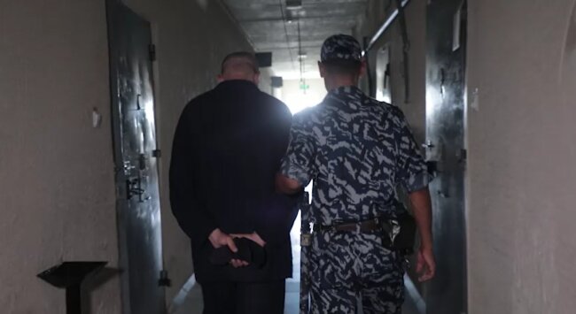 Уроженец Хорезма получил 10 лет лишения свободы за торговлю наркотиками