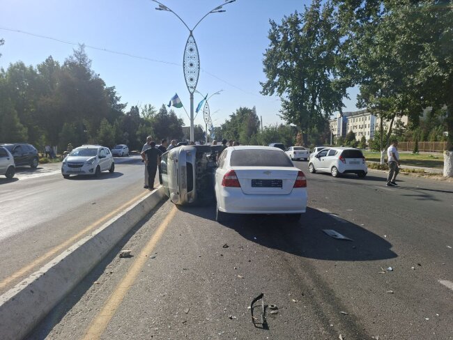 В Янгиюле столкнулись автомобили «Matiz» и «Nexia-3»