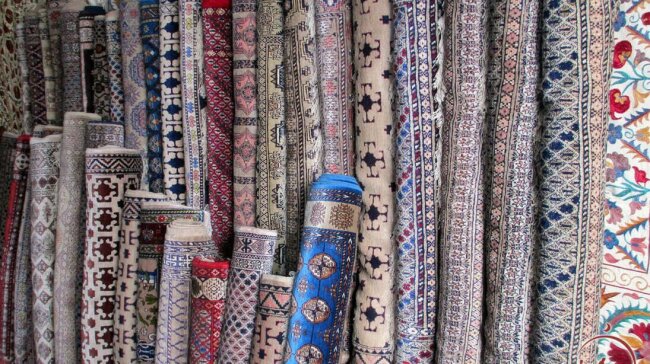 Кыргызстан стал главным покупателем узбекских ковров