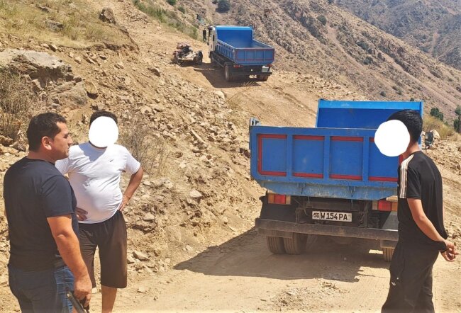 Наказаны двое мужчин, которые незаконно добывали глину в горах Папского района