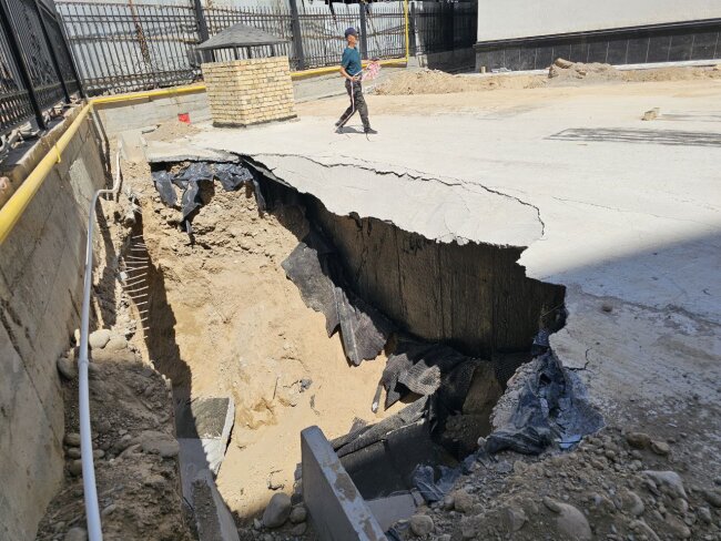 В Яккасарайском районе, при строительстве многоэтажного дома, произошло чрезвычайное происшествие